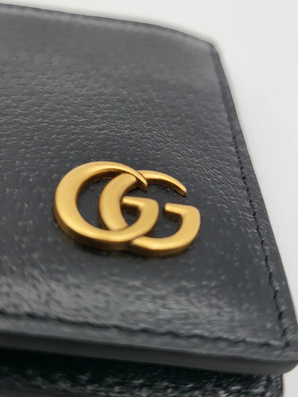 Gucci Black Grained Leather GG Bifold Wallet 428726..Like New !!!